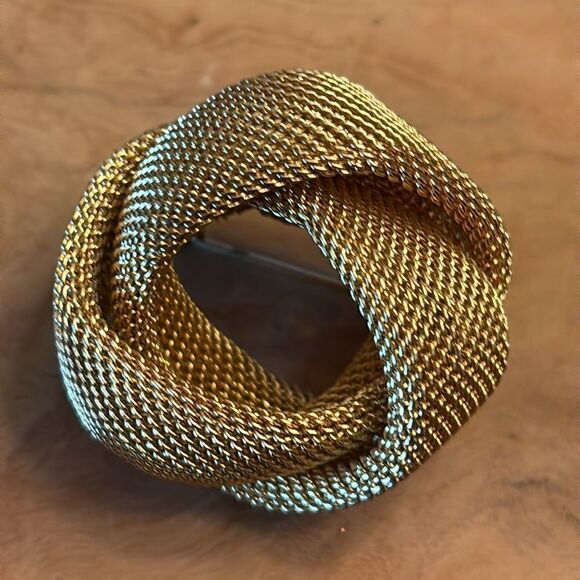 Vintage Mesh Knot Brooch - Picture 1 of 6